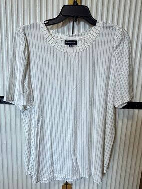 Modern Works White Pinstripe Crewneck Puff Sleeve Tee